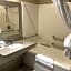 Spark by Hilton La Crosse Onalaska
