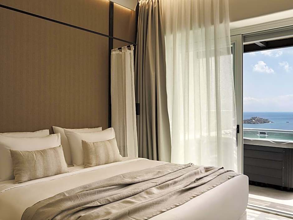 Ezio Bo Luxury Living