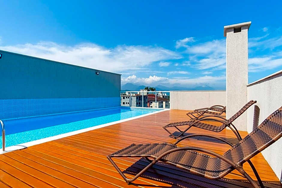 BH43 MAURO · BH43: ESTÚDIO COM VISTA, AR, PISCINA E VARANDÃO