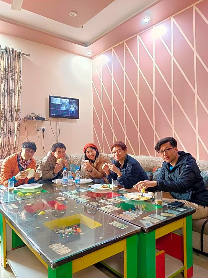 Friends Home Stay - Agra