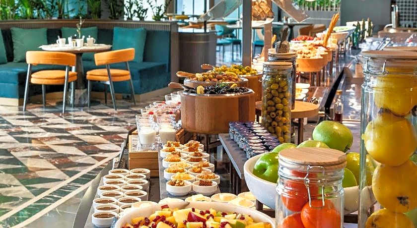 Mövenpick Hotel Istanbul Marmara Sea