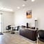 Hotel 465 By Regency