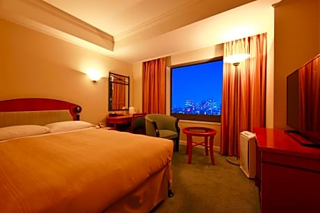 Small Double Room - Non-Smoking (2 Adult)