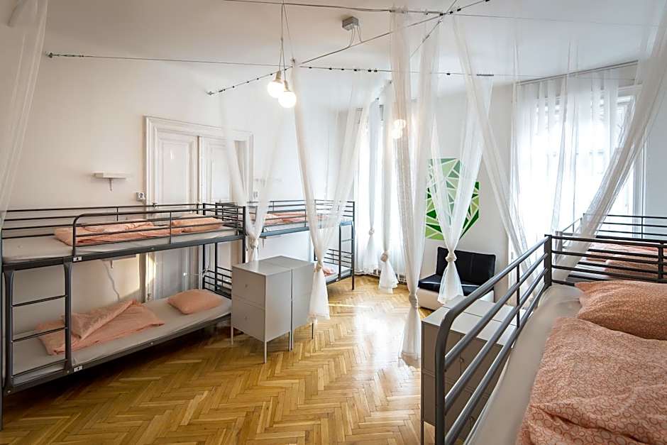 Avenue Hostel