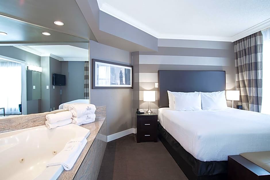 Sandman Signature Mississauga Hotel