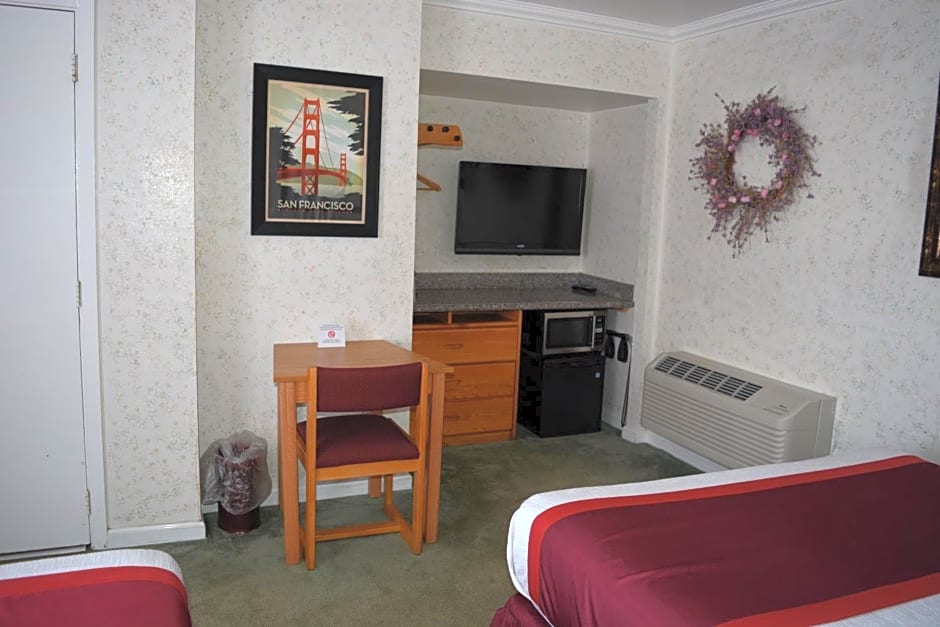 Travelers Inn