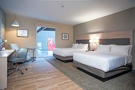 Studio Suite with Two Queen Beds