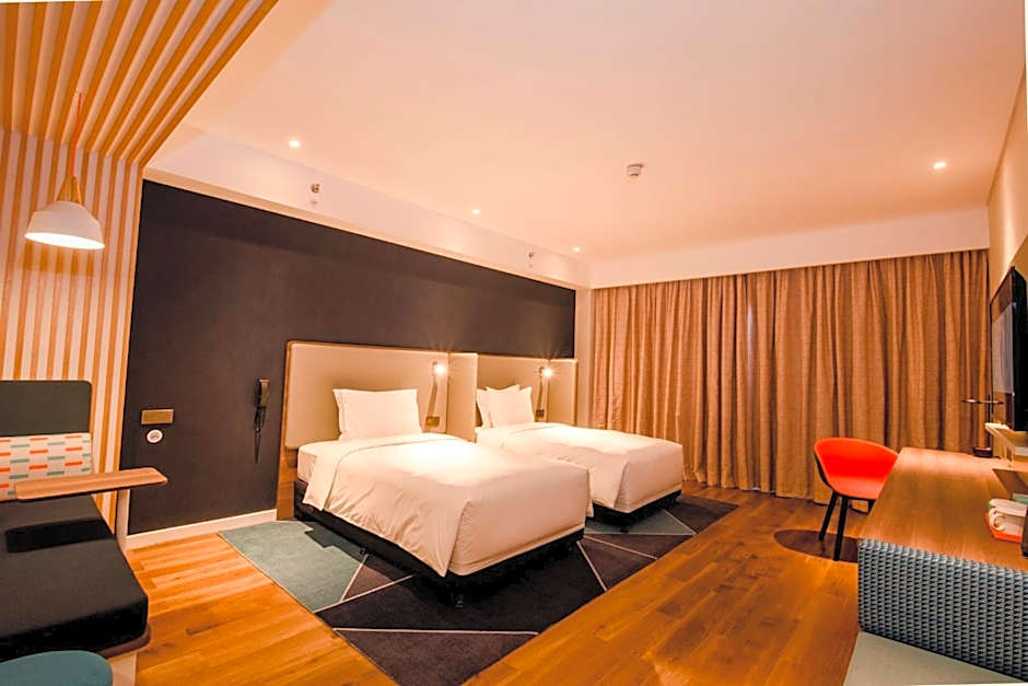 Holiday Inn Express Yinchuan Downtown, an IHG hotel