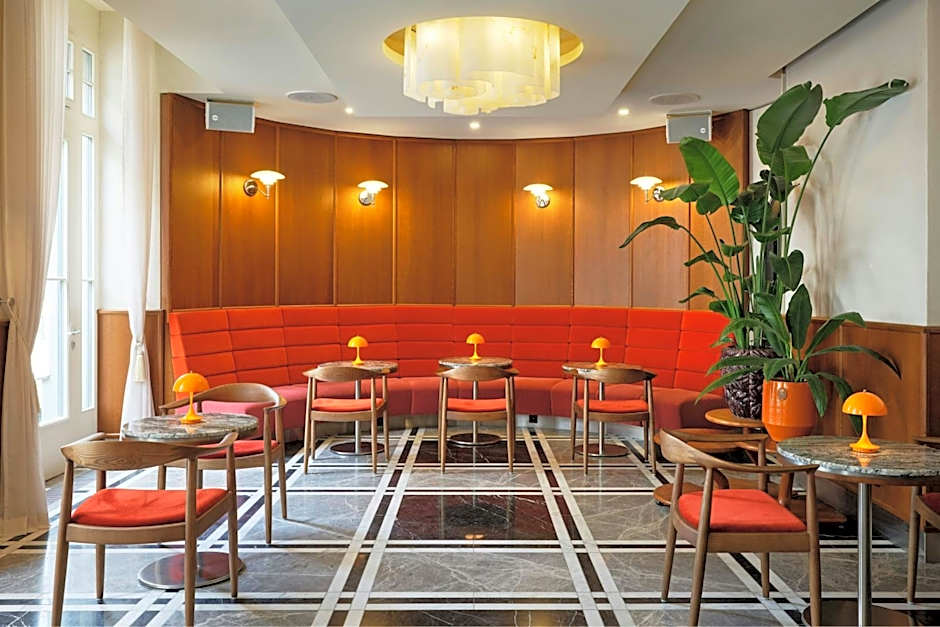 Roomers Berlin Steinplatz, Autograph Collection