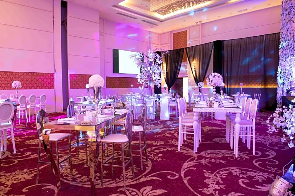 Triumph Luxury Hotel