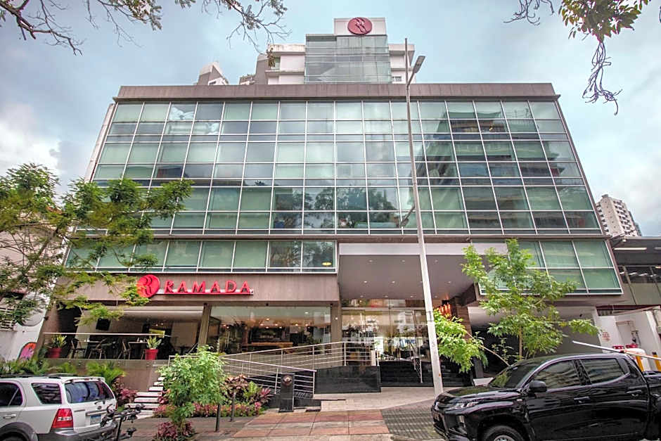 Ramada Panama Centro via Argentina