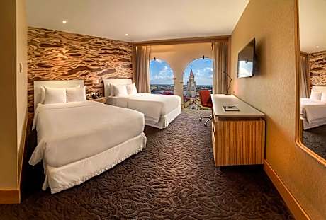 2 Double Beds - 29 Sq Mtr - Mini Fridge