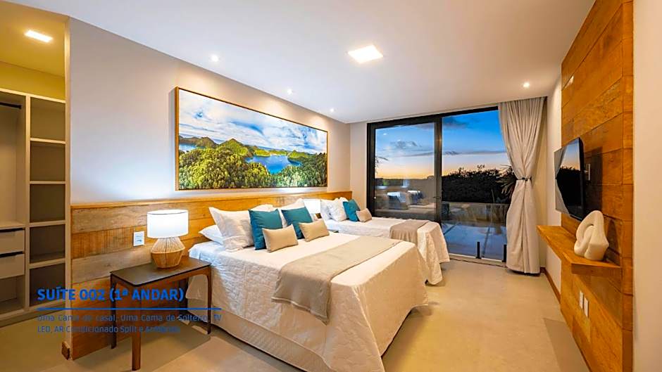 Oceanfront Mansion with 8 Suites in Praia do Forte