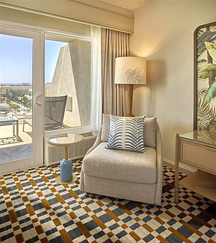 Hyatt Centric Delfina Santa Monica