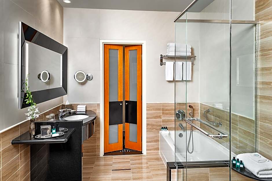 Sofitel Montreal Golden Mile