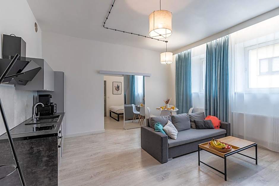 Apartment Quiet Street 11, 3E