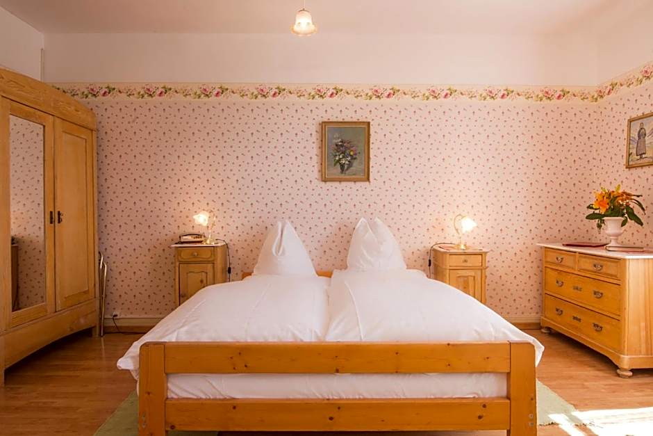 Historic Hotel Falken