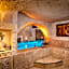 Cappa Via Cave Hotel