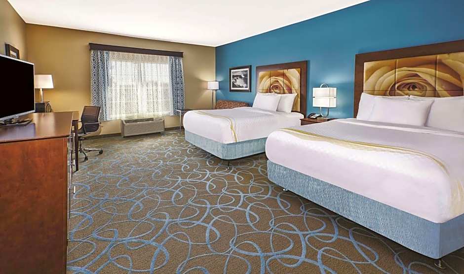 Photo 1 of 2 of 2 Queen Beds, Mobility Accessible