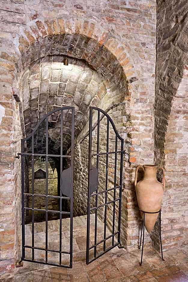 Palazzo Viviani - Castello di Montegridolfo