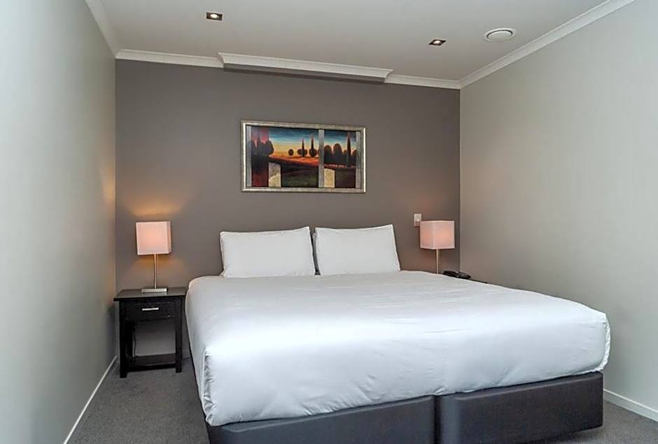 70 Tory Apartment Hotel