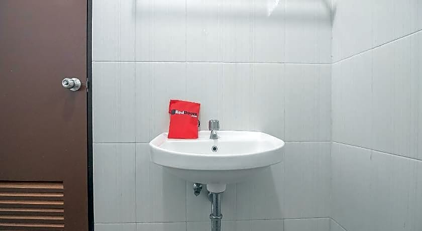 RedDoorz Syariah @ Sarongge Cianjur