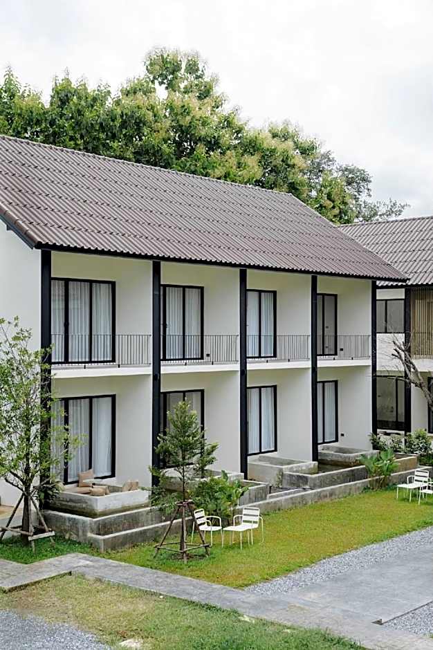 Shanti-Retreat Hotel