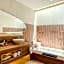 Aruni Bali Jimbaran Boutique Villa
