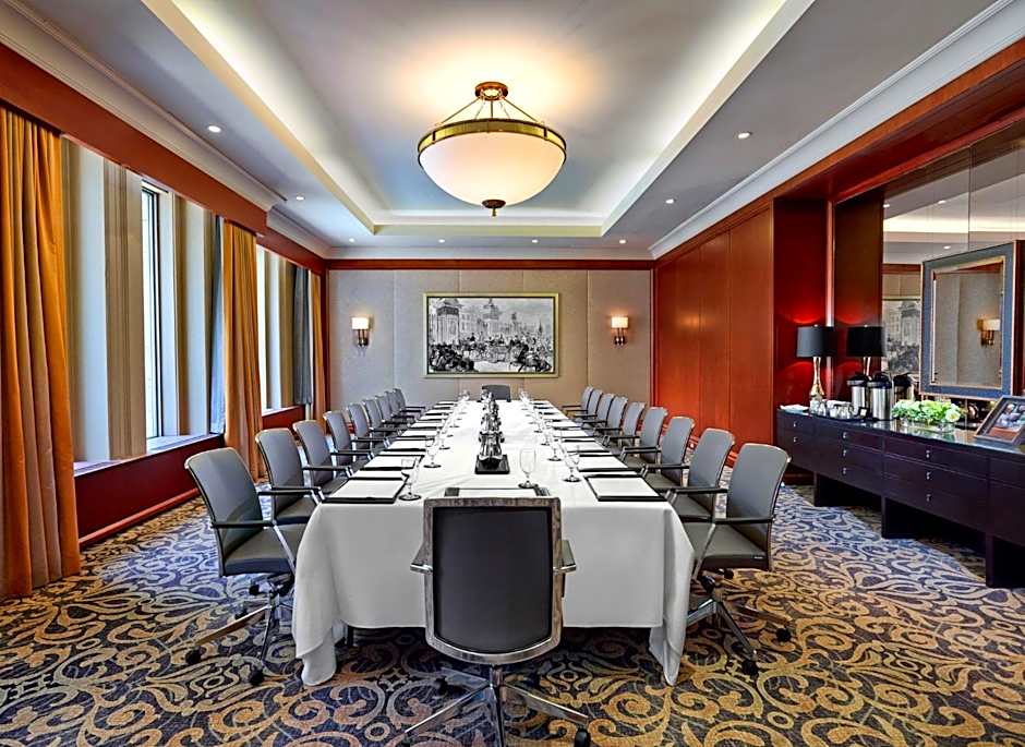 The Omni King Edward Hotel