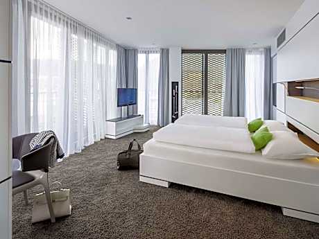 Suite with One Double Bed