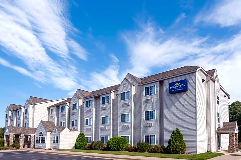 Microtel Inn & Suites by Wyndham Rice Lake