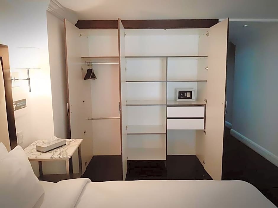 SUITES LONDRES 212