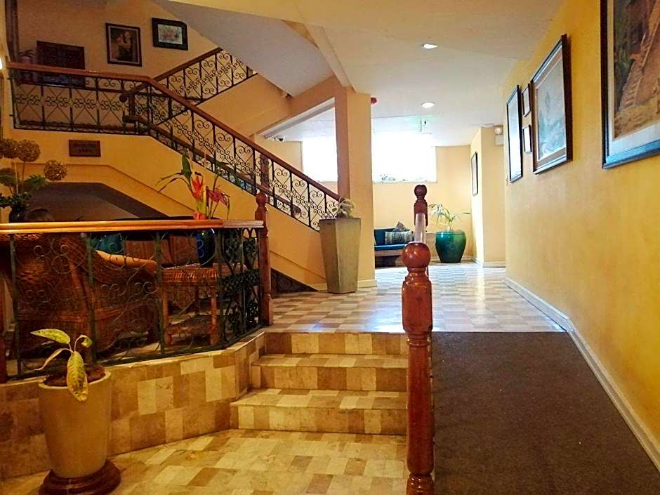 Coco Grande Hotel