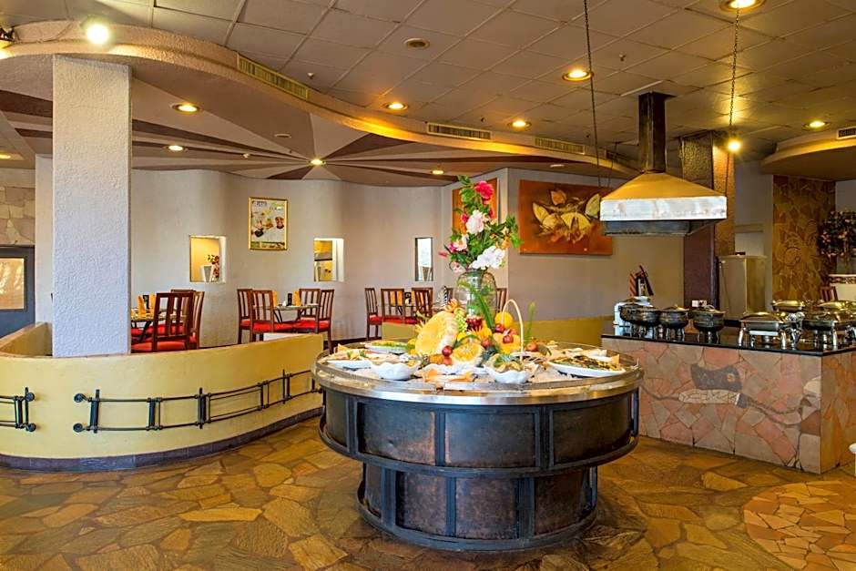 Rainbow Towers Hotel & Conference Centre