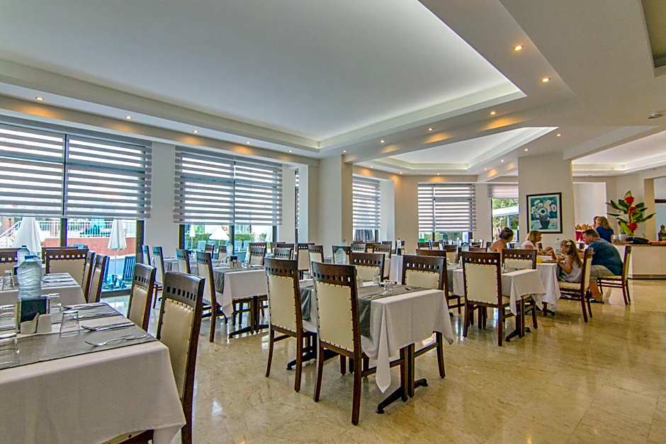 Palmea Hotel