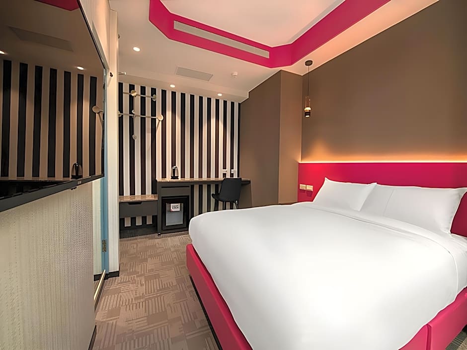 Royal Group Hotel Xiong Zhong Branch