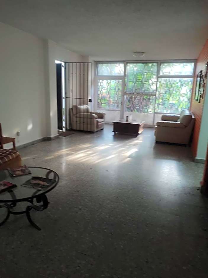 Gal - Habitaciones Confortables