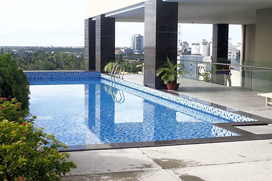 Ninh Kieu Fortuneland Hotel