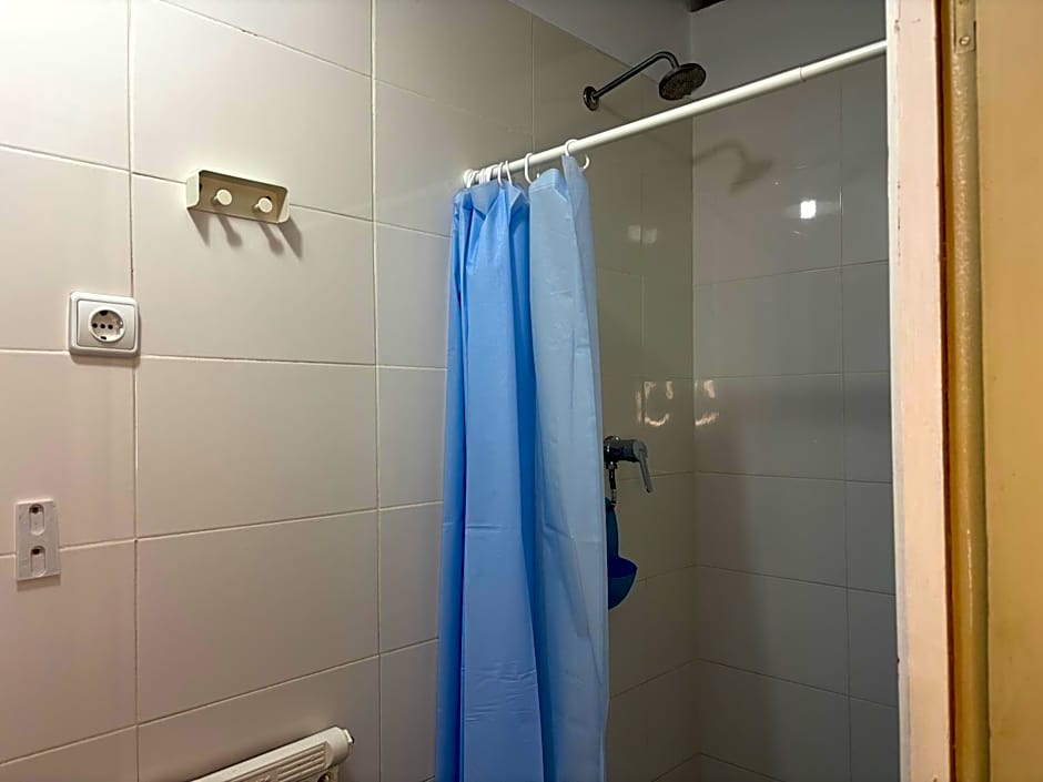 La Casa Verde Albergue - Solo Peregrinos