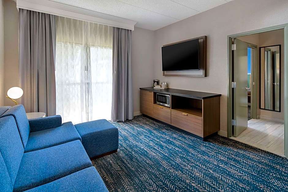 DoubleTree Suites By Hilton Hotel Mt. Laurel