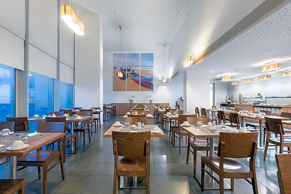 Eurostars Oasis Plaza