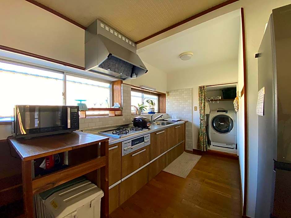 湘南ソラル〜二宮の高台・アートな庭付き日本家屋121㎡／高速WiFi／芝生ドッグラン・ピザ窯BBQ有