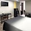 Super 8 by Wyndham Visalia