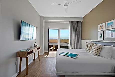 King Suite with Ocean View
