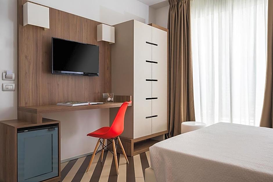 Dan Hotel