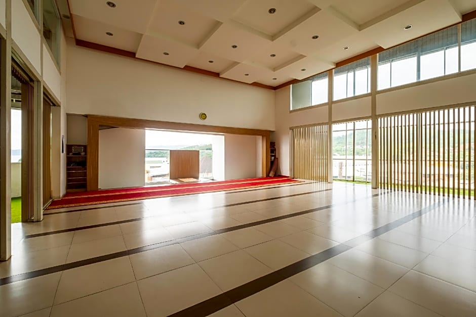 Capital O 1973 Guest House Toserba Selamat Syariah Pelabuhan Ratu