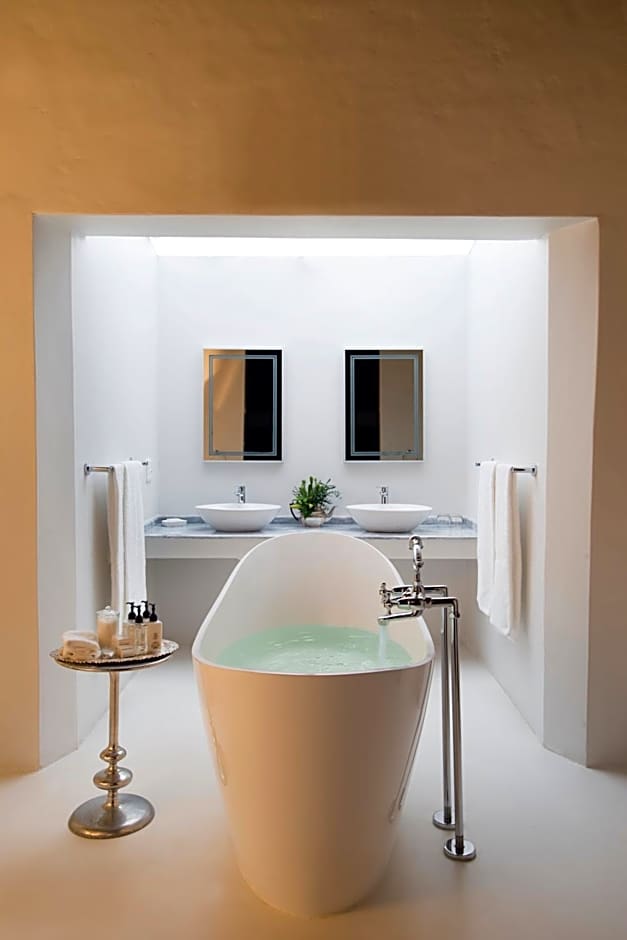 Hunters Country House