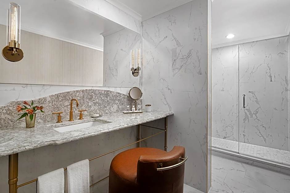 The Drake Oak Brook, Autograph Hotels