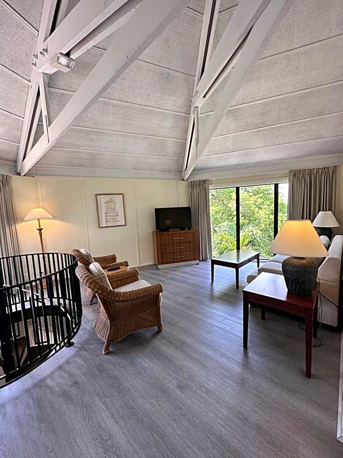 Coco Plum Beach & Tennis Club & Marina