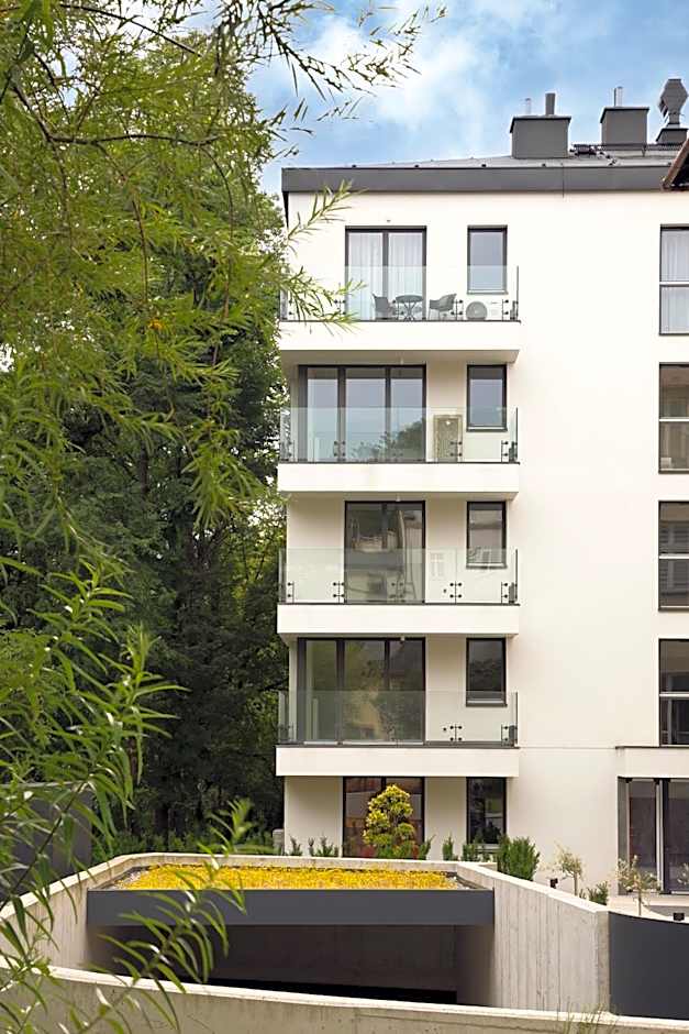 Metropolis Old Town Apartments